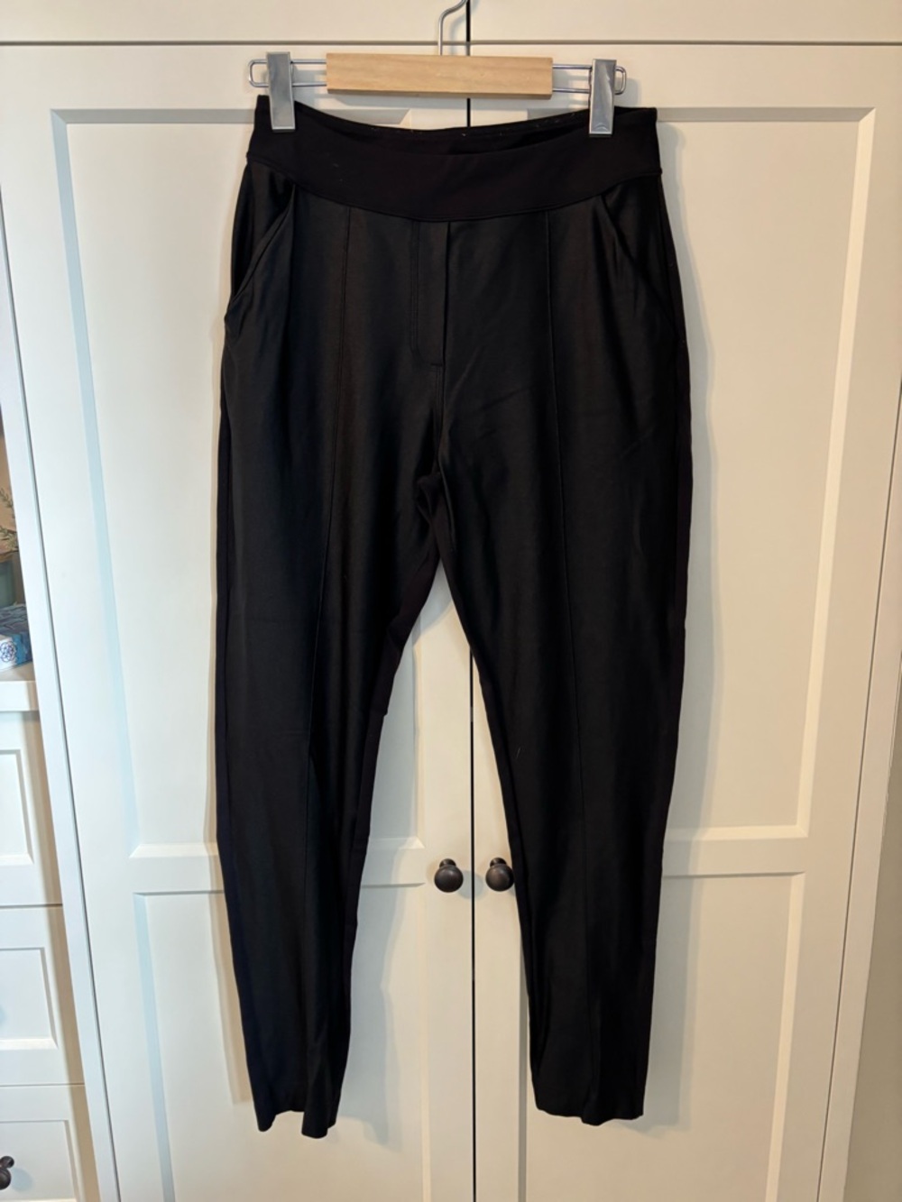 Lululemon Shine Trousers in classic black 🖤 - Picture 4 of 8